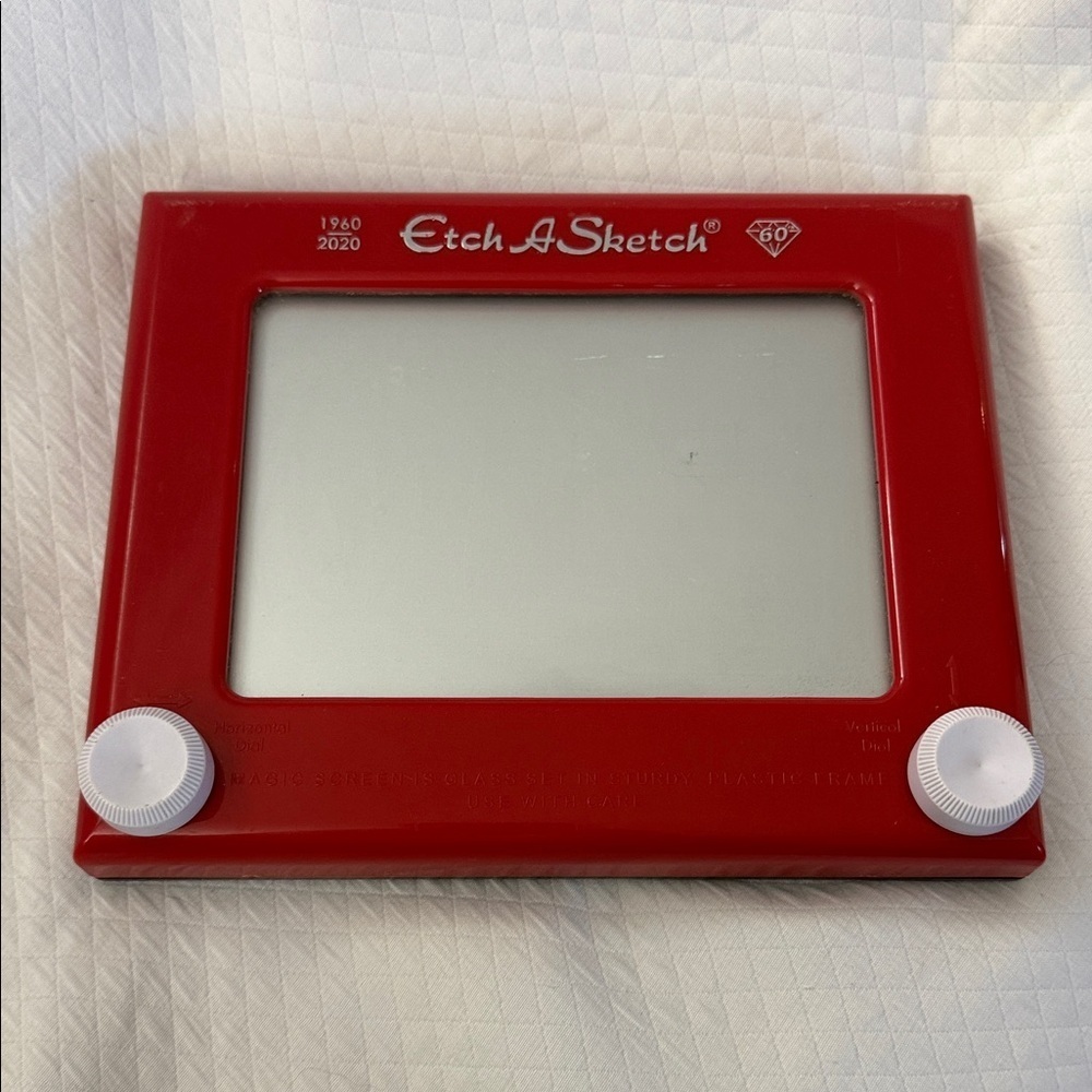 Vintage 2016 Red Etch A Sketch Drawing Toy Works!